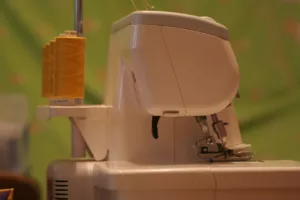 Make Friends With Your Overlocker – sewing course