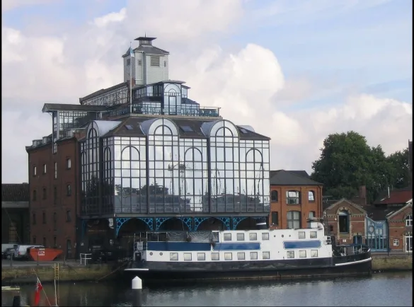 Waterfront House - Ipswich.love