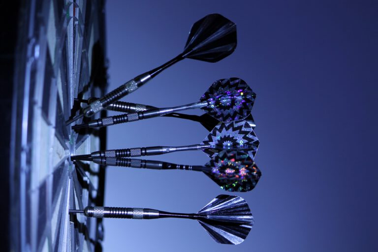 Darts’ night – Man on the Moon - Ipswich.love