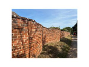 Crinkle-crankle walls