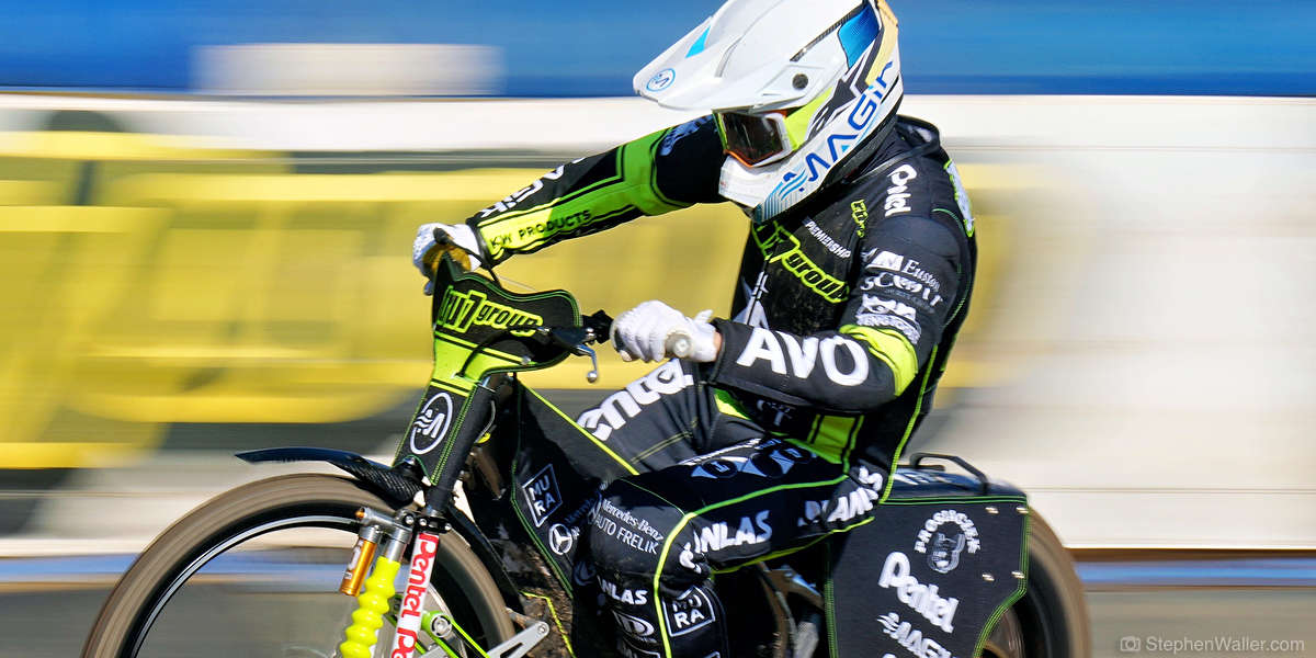 Witches Racing Ipswich Witches Speedway - Ipswich.love